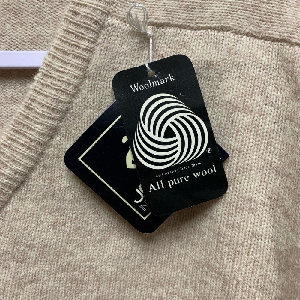 Jockey Vintage Mens 100% Lambswool V-Neck Oatmeal Cream Knit Sweater | NWT | XL - Picture 4 of 6